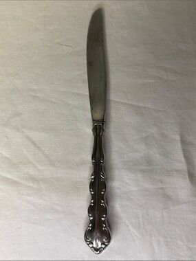 Oneida Mozart Stainless Steel Dinner Knife 9" Classic Scroll Flatware
